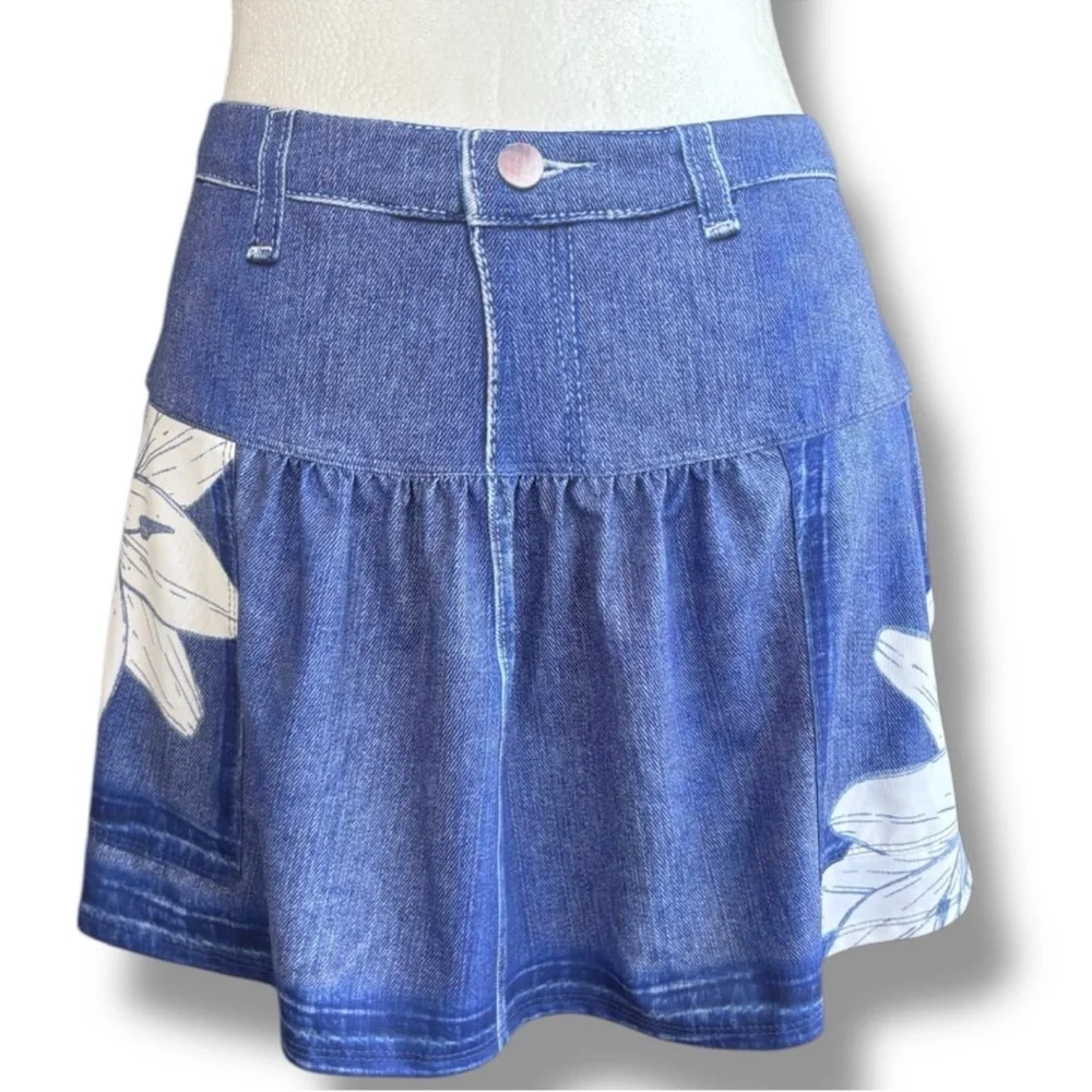 Lucky in Love Blue & White Floral Accent Tennis Pickleball Golf Skort. Women’s L - Picture 1 of 7
